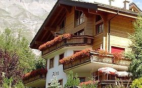 Haus Adora